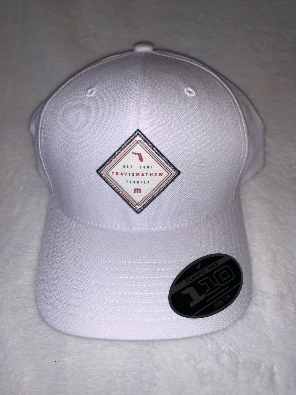 GOLF TRAVIS MATTHEW HAT CAP 110 ONE TEN FLEXFIT TECH NEW WITH TAGS